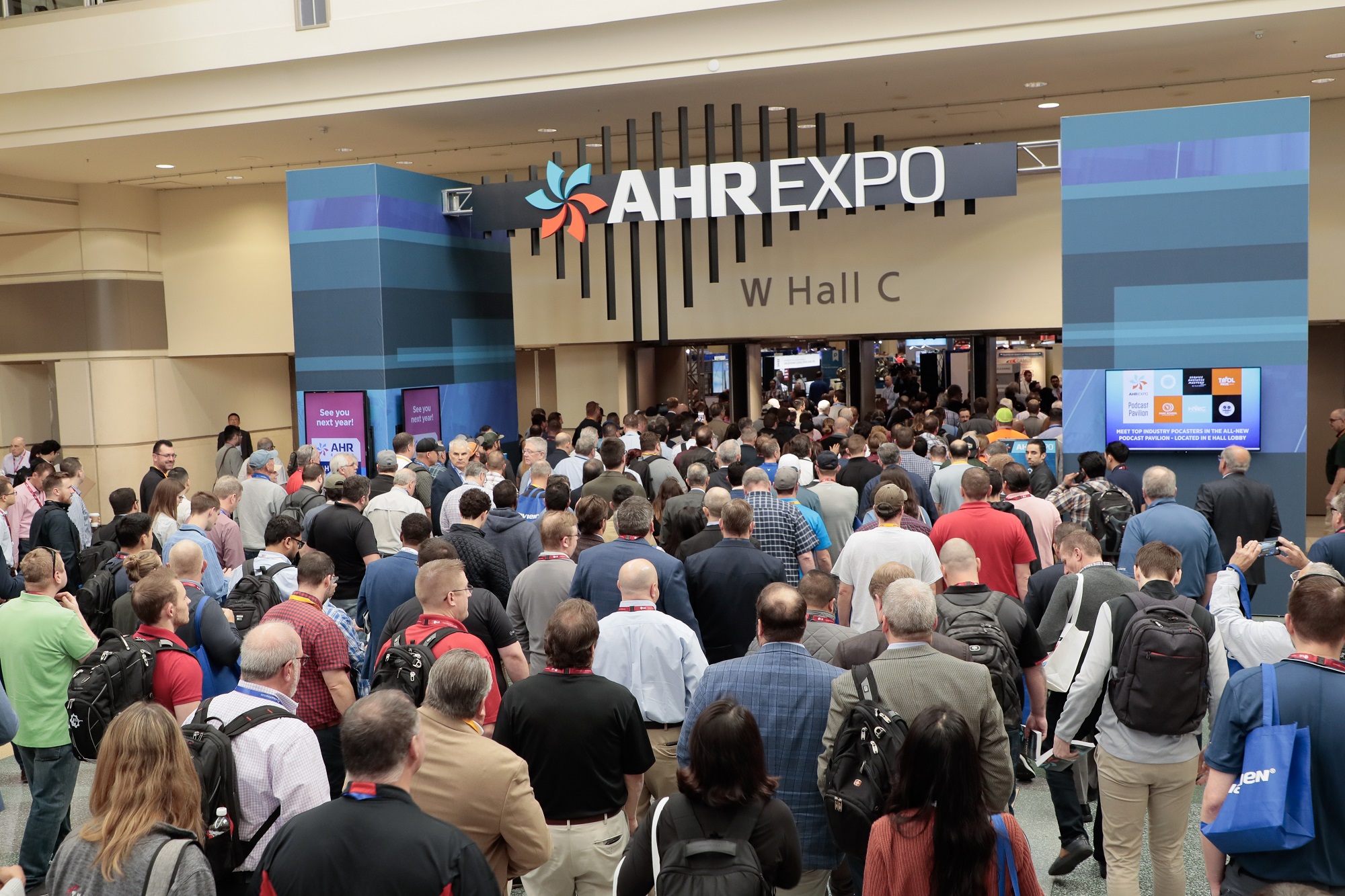 Attendees at the 2020 AHR Expo in Orlando.