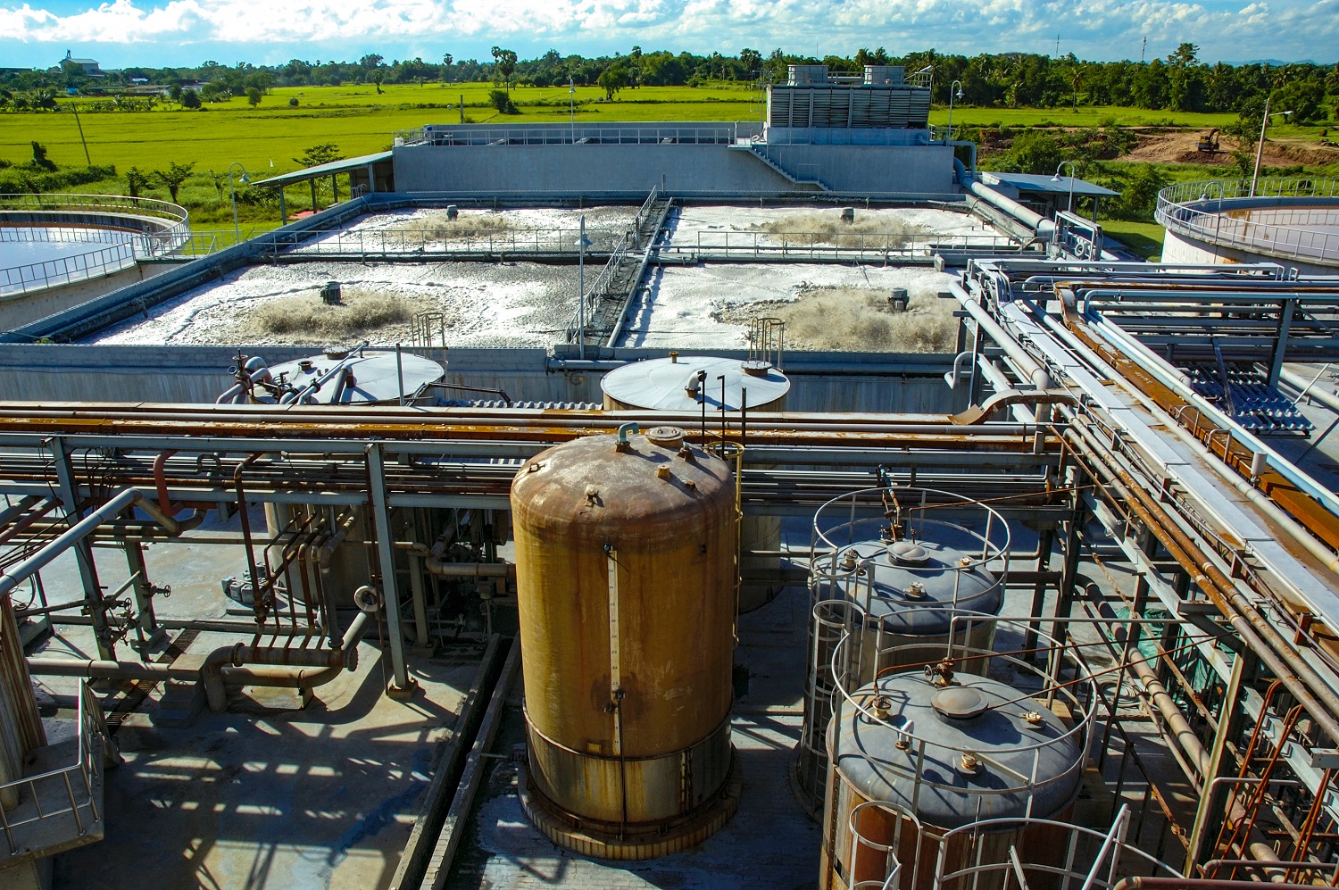 A wastewater treatment plant allows the recycling and re-use of water and is especially beneficial for large-scale industries where water usage high.