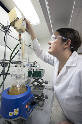 Mixing biodegradable antiscalants.