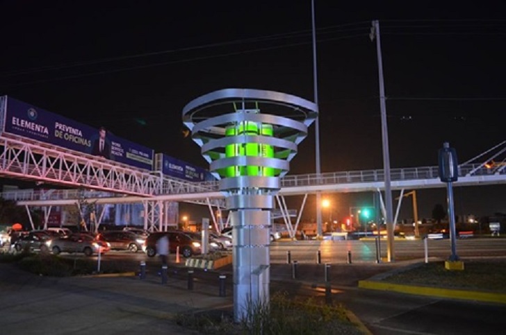 The BioUrban unit soaks up pollution at a road intersection in Puebla City, Mexico.