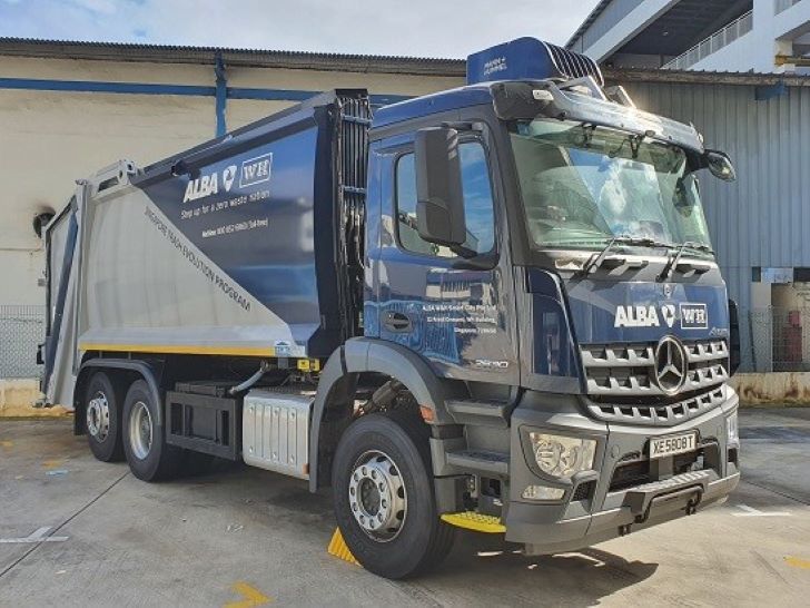 Mann+Hummel’s PureAir roof box on an Alba recycling truck in Singapore.