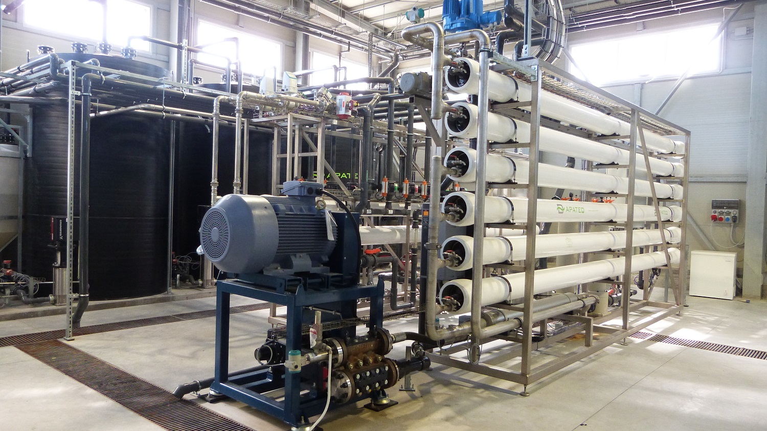 Wanner has supplied three of its Hydra-Cell T100 ultra-high-pressure reverse osmosis (RO) process pumps to Apateq.