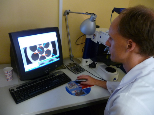 Martin Heijnen, Head of Membrane Development, in inge’s laboratory.