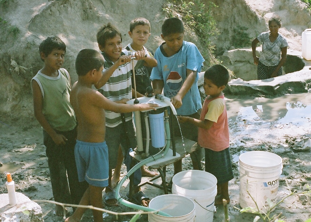 The Grifaid Community Filter in use in Honduras.