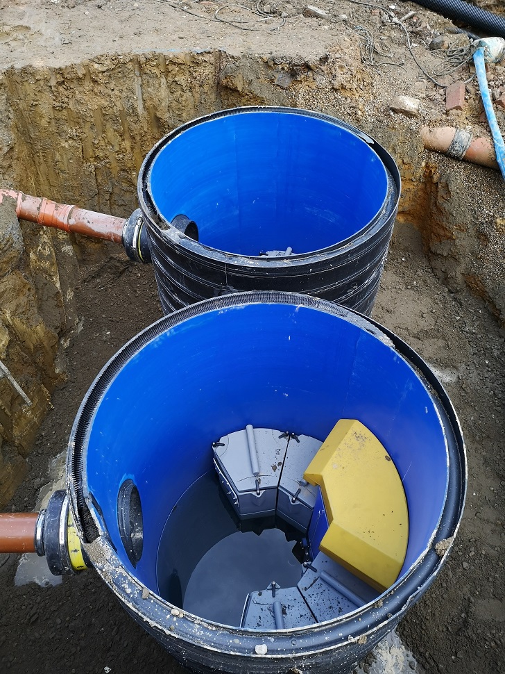 The Up-Flo Filters in twin wall chambers, verified to remove 80% suspended solids but with demonstrated removal rates of up to 98%.