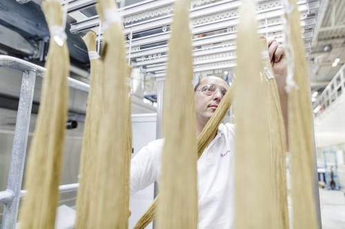 Evonik produces the polyimide hollow fibers at its site in Lenzing (Austria) which has extensive experience and expertise in the production of fibers.