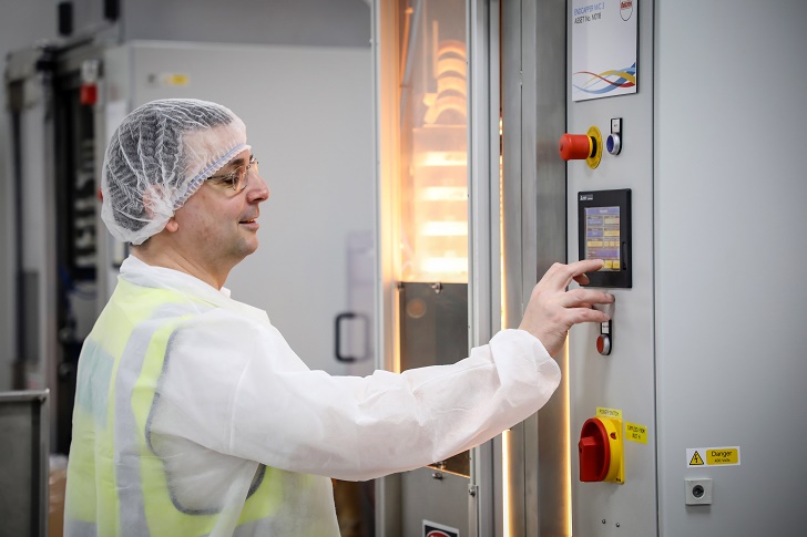 24/7 cartridge production at Amazon Filters’ facility in Camberley, Surrey, UK.