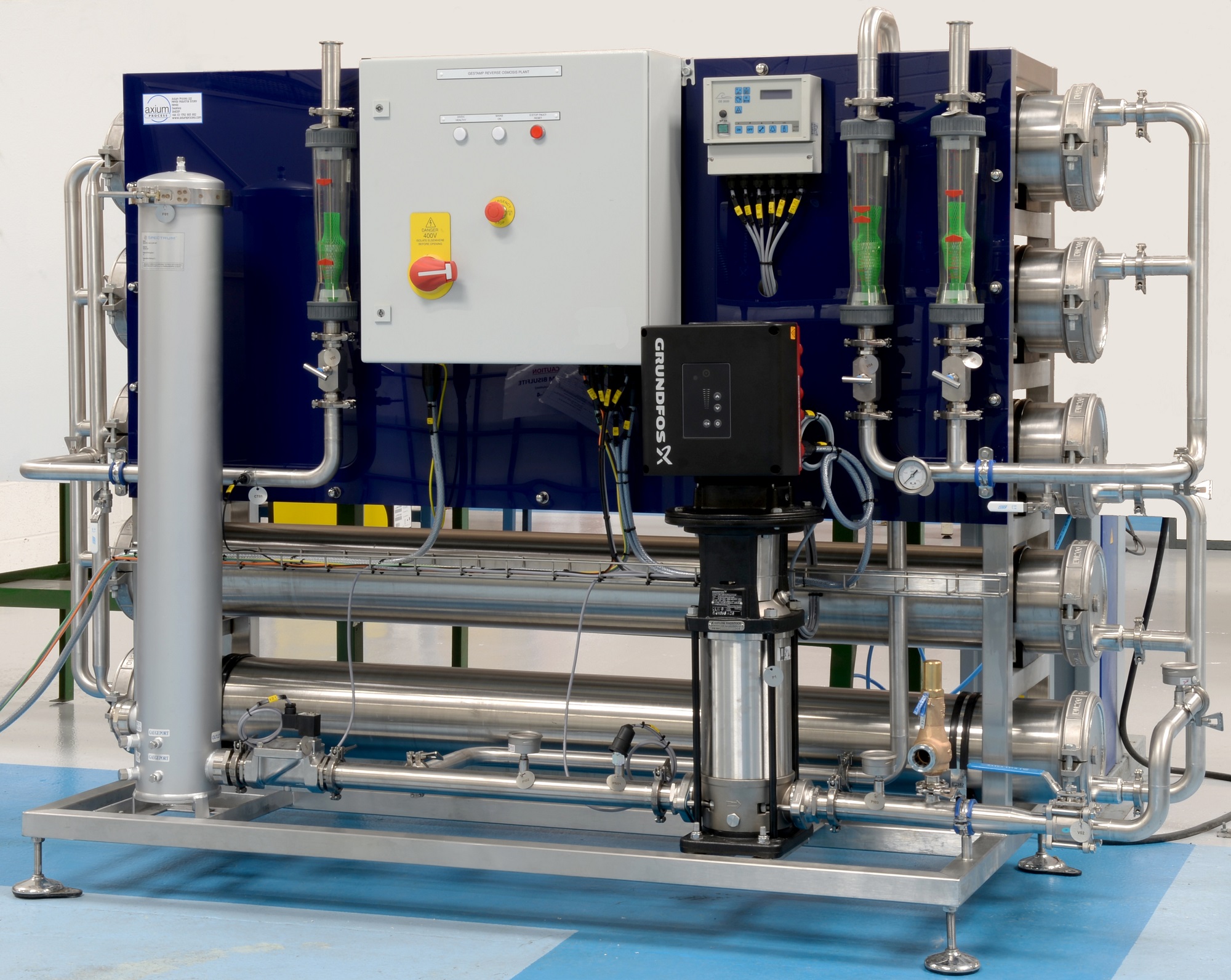 Axium Process' new packaged low conductivity water system is designed for water purifying applications.