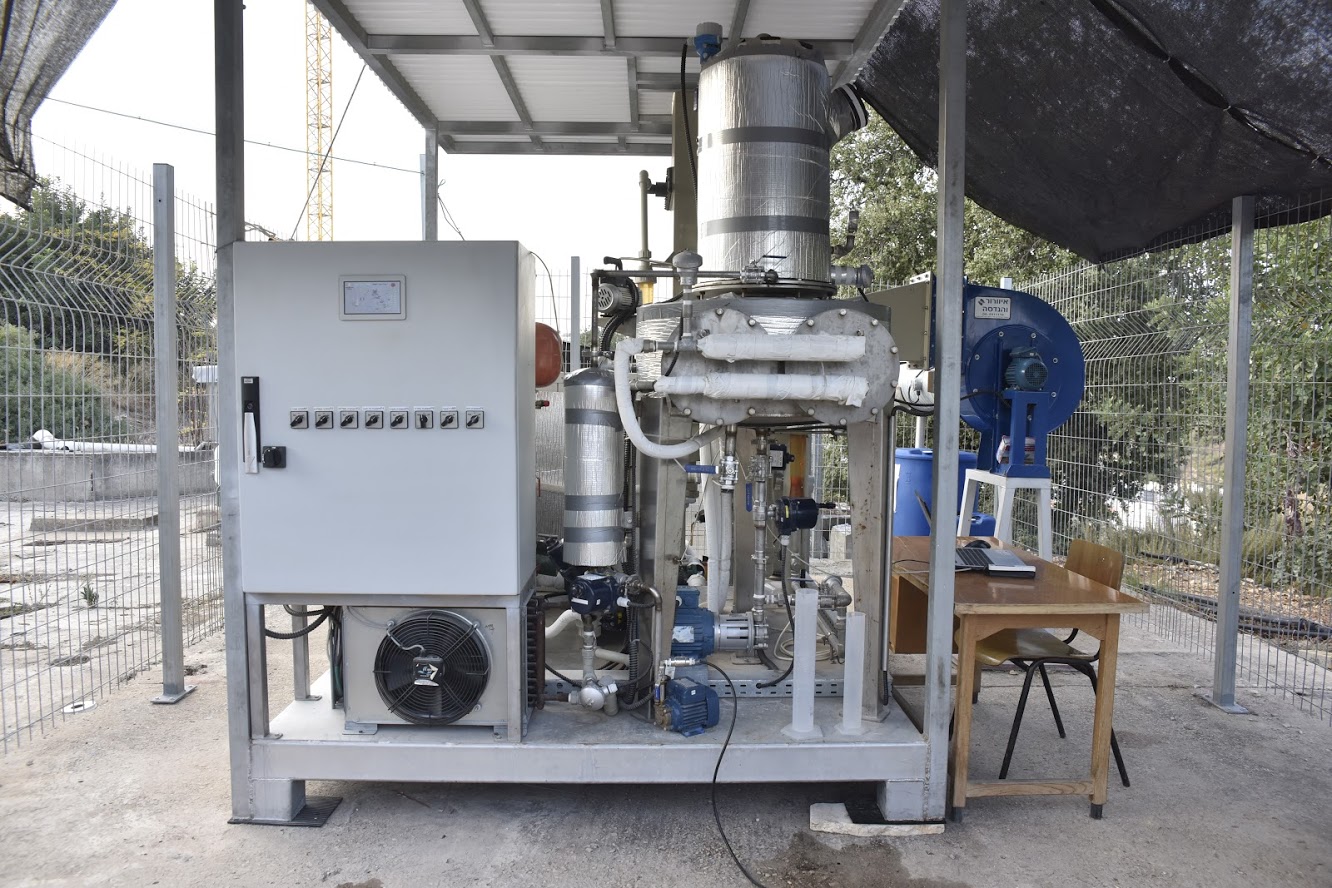 The new system developed by researchers at Technion, the Israel Institute of Technology, which produces water from the air.