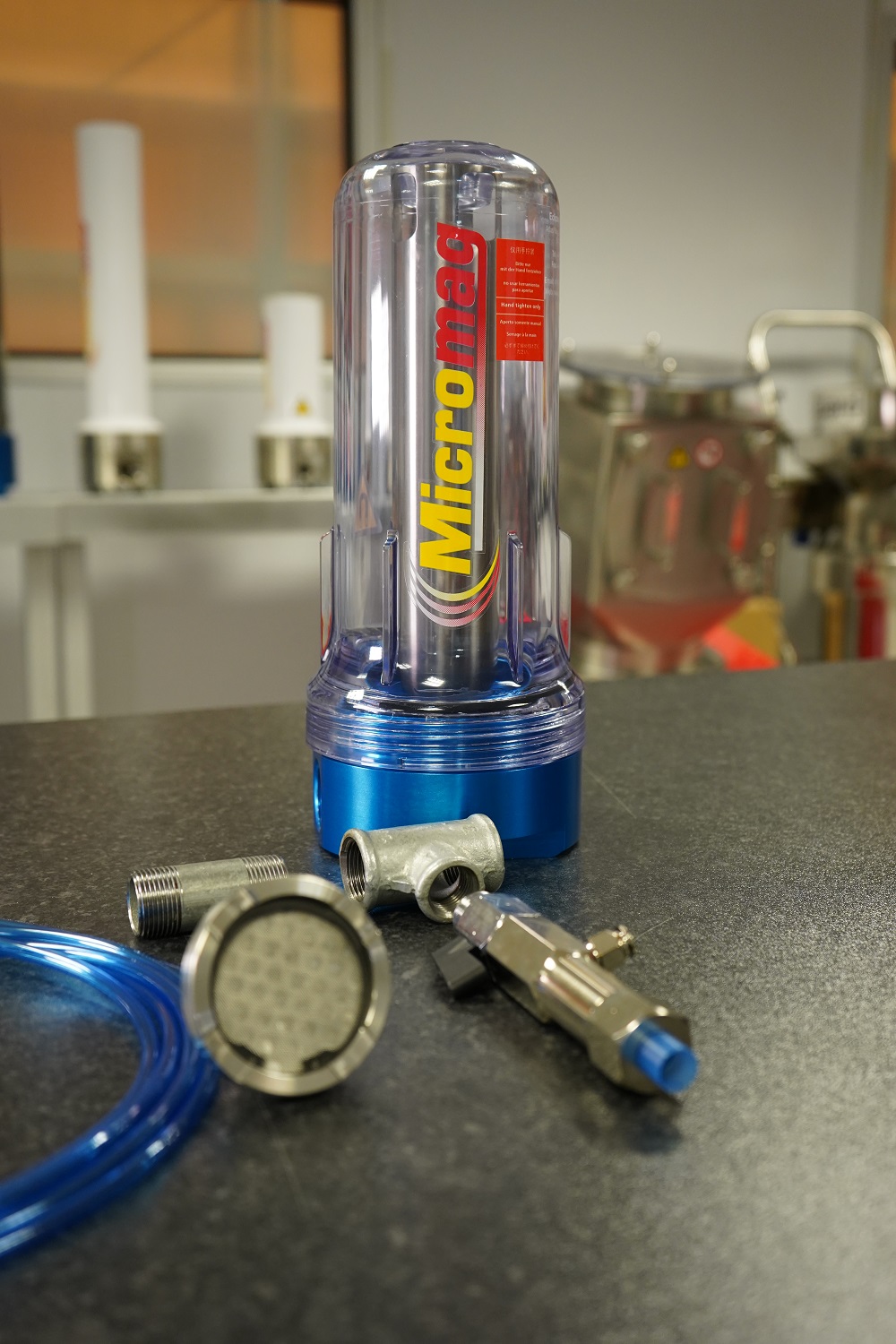 The new MagSaver Kit saves up to 50% of coolant and oil while simultaneously cleaning it.