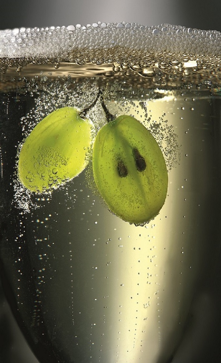 Eaton’s filtration cartridges ensure that all wine and sparkling wine produced by Hubert Sekt achieve microbiological stability.