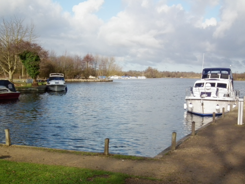 The Broads has over 200 km of linking waterways.