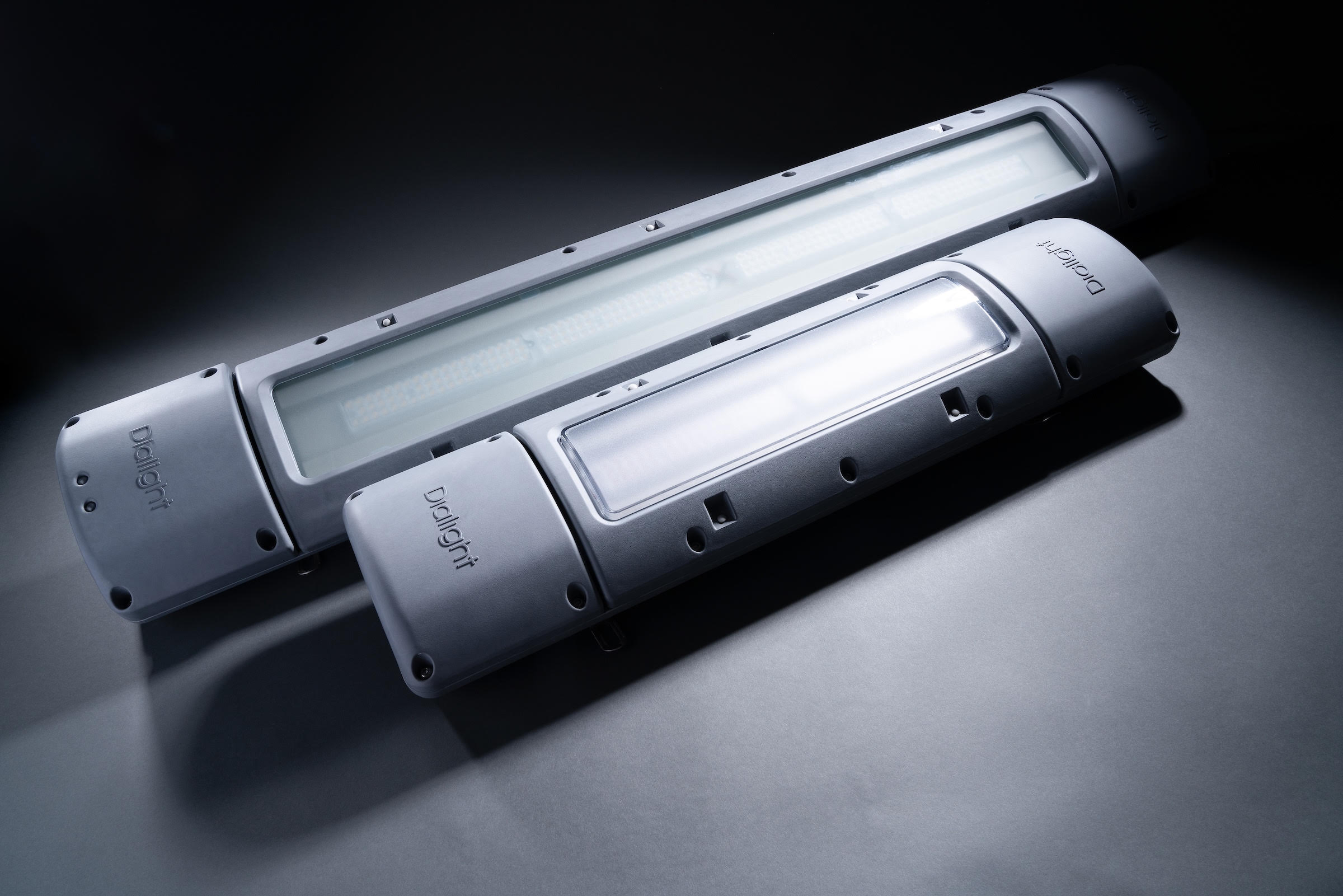 The SafeSite GRP LED Linear can withstand ambient temperatures between -40°C and +65°C.