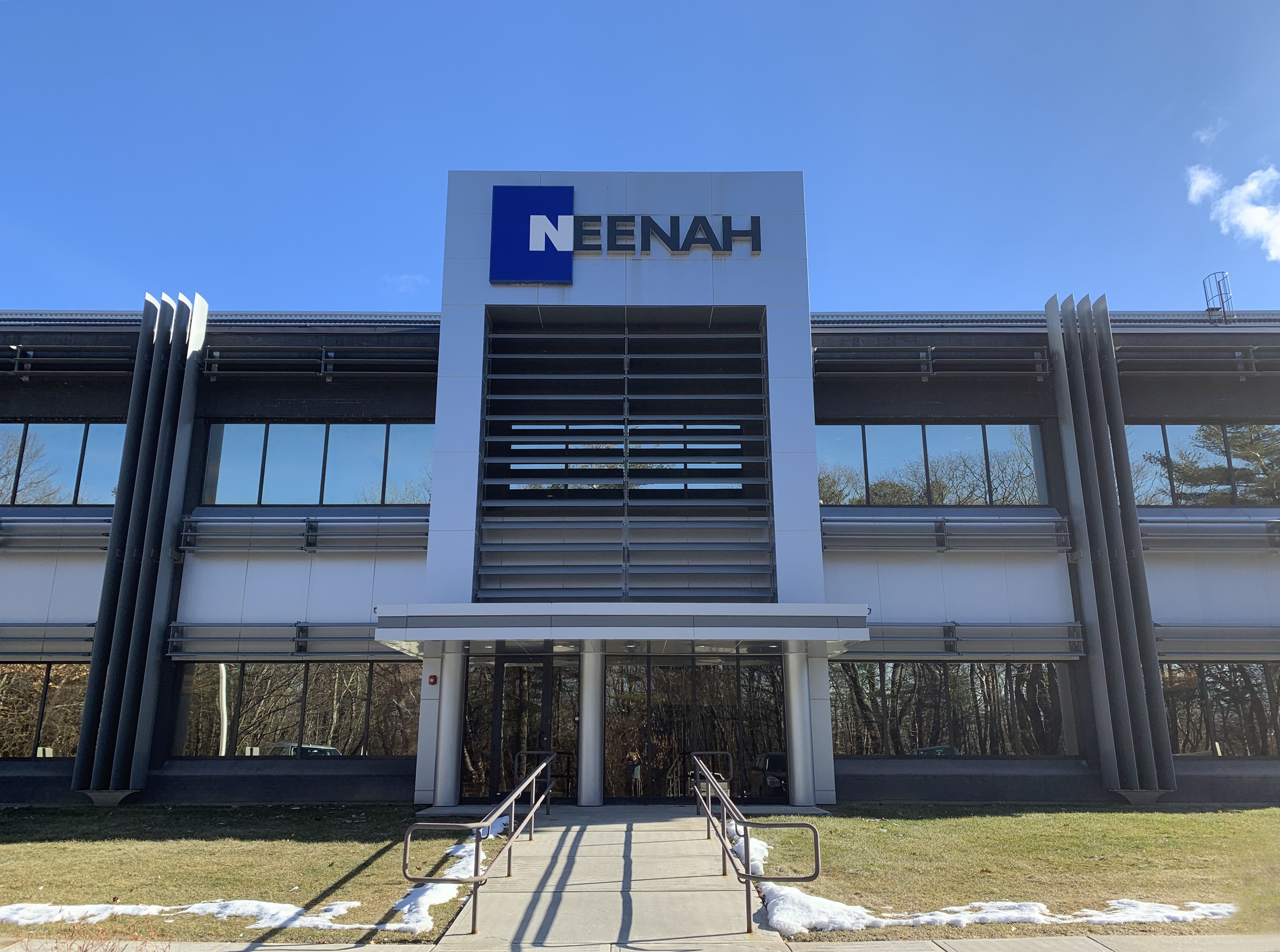 Neenah Technical Materials’ manufacturing facility is located in Pittsfield, Massachusetts, USA.