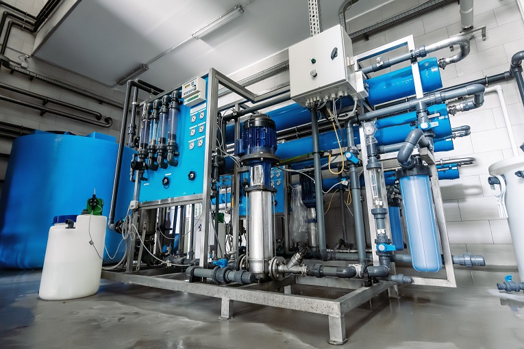 An automatic treatment and filtration of drinking water system. (Image: AdobeStock)