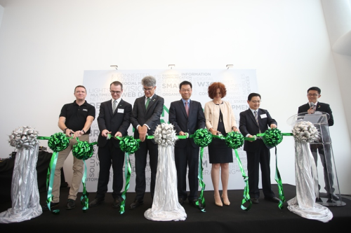 Cutting the ribbon at Mann+Hummel's new Internet-of-Things Lab in Singapore.