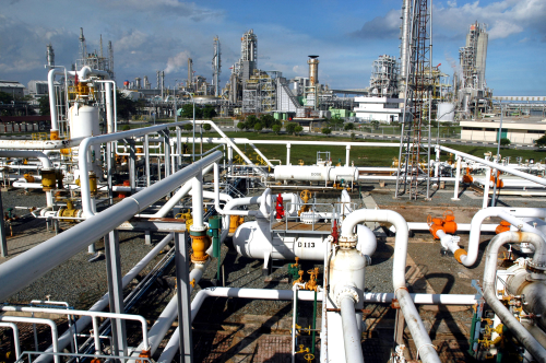 Higher temperature resistant membranes are used in petroleum refinery operations, for example in the recovery of hydrogen from cracker off gases, and for the separation of ethylene and aromatics.